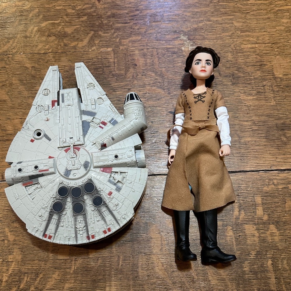 Hasbro‎ Disney Star Wars Forces of Destiny Princess Leia 11"  Doll